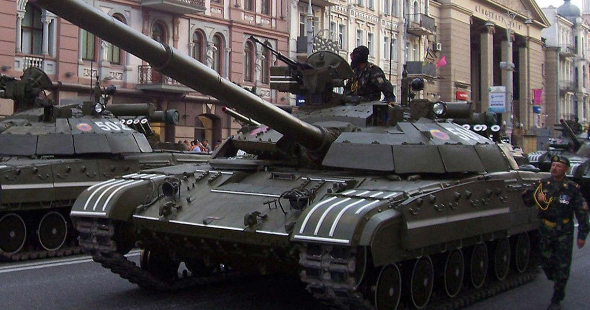 रूसियों ने बस यूक्रेनियन के सबसे दुर्लभ टैंकों में से एक को पकड़ लिया