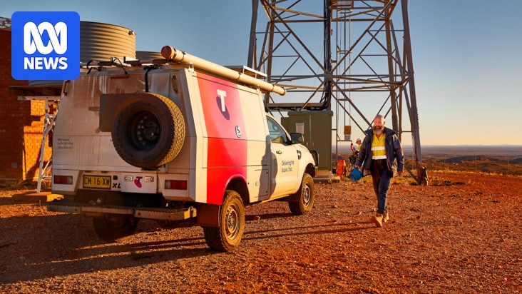 calls-for-mandatory-upgrades-as-telstra-outage-disrupts-regional-australia