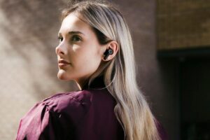 cambridge-audio-unveils-melomania-a100-wireless-earbuds-with-hi-fi-sound