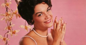 connie-francis-passes-at-87-coldplay-concert-sparks-controversy