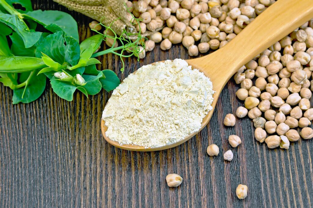 Flour,Chickpeas,In,Spoonful,,Chick-peas,In,A,Sack,And,Fresh