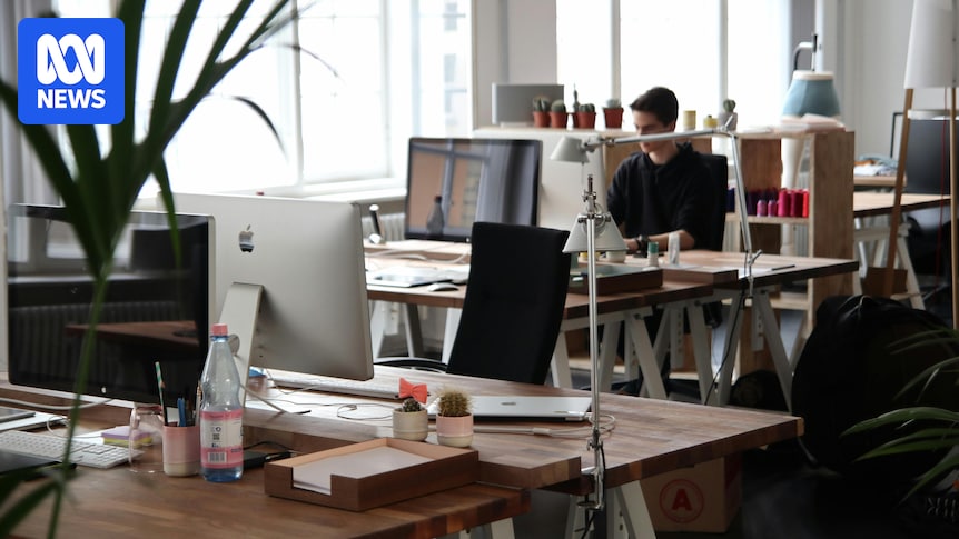 four-day-work-week-boosts-employee-well-being-without-pay-cuts