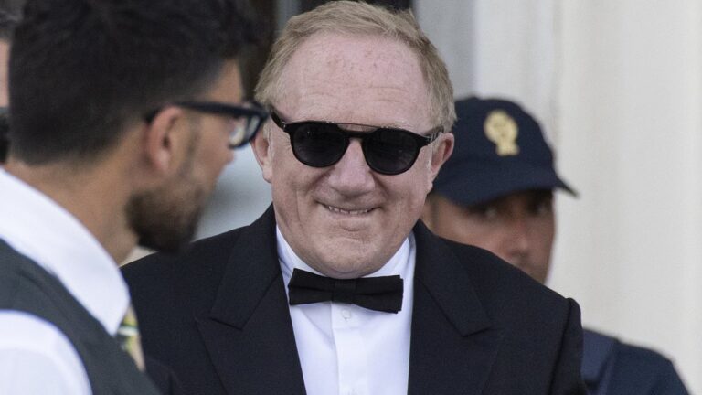 fran-ois-henri-pinault-attends-bezos-wedding-solo-as-salma-hayek-opts-for-family-time
