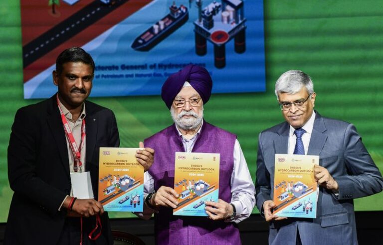 india-eyes-alternative-oil-sources-amid-us-tariff-threats-on-russian-imports