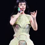 katy-perry-s-stage-prop-mishap-in-australia-sparks-safety-concerns