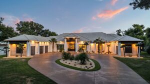 luxurious-orange-beach-estate-hits-market-at-10-9-million