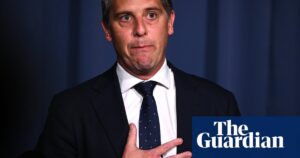nsw-minister-s-use-of-official-car-for-ski-trip-sparks-controversy