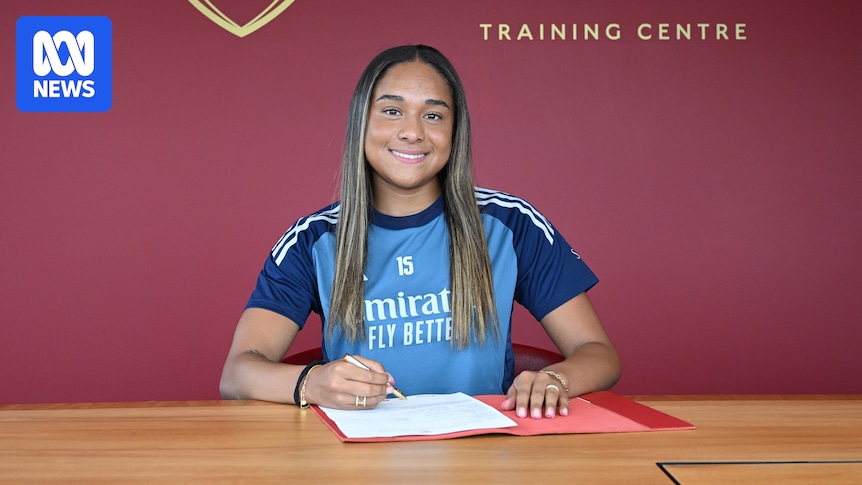olivia-smith-becomes-first-million-pound-player-in-women-s-football