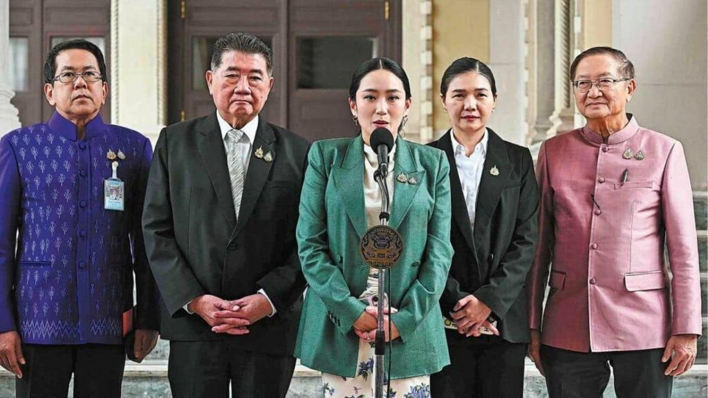 political-turmoil-in-thailand-paetongtarn-shinawatra-s-suspension-sparks-legal-debate