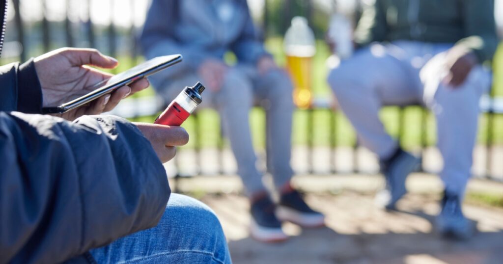 queensland-intensifies-crackdown-on-illegal-vaping-and-tobacco-sales