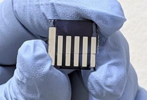 revolutionary-tiny-spectrometer-could-transform-smartphones