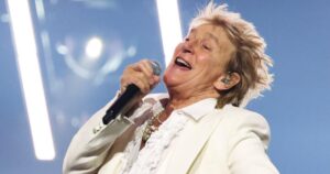 sir-rod-stewart-s-glastonbury-set-time-guests-and-controversy