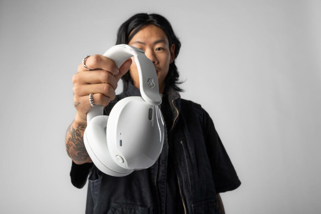 skullcandy-hesh-540-anc-headphones-3d-sound-and-65-hour-battery-life