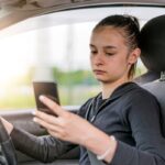 teen-drivers-spend-20-of-driving-time-distracted-by-phones-1