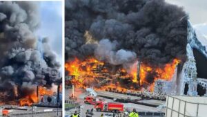 tomorrowland-main-stage-destroyed-by-fire-days-before-festival-kickoff