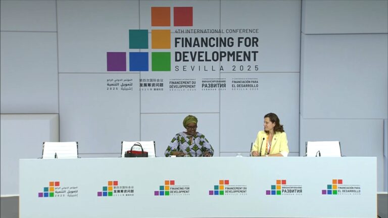 unaids-warns-of-funding-crisis-threatening-global-aids-response
