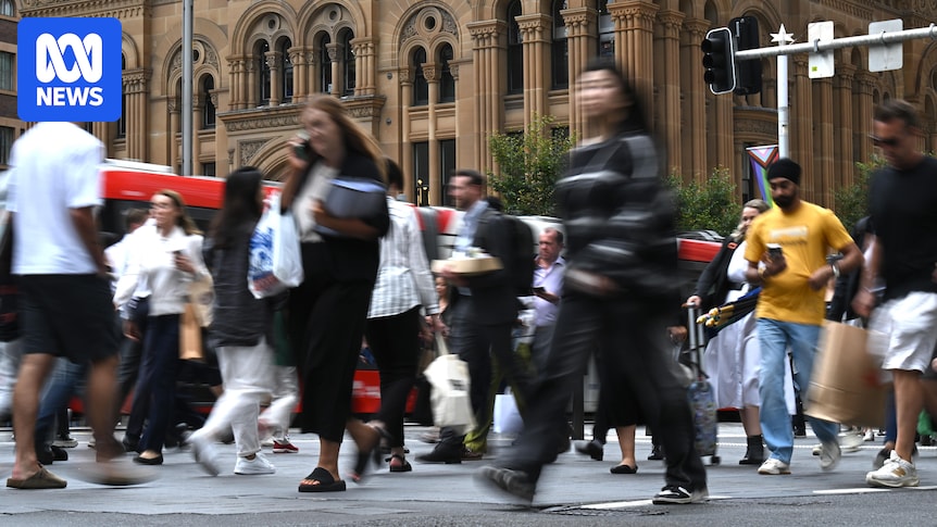australia-s-job-mobility-declines-as-unemployment-concerns-rise