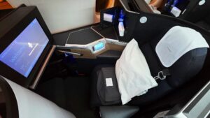 british-airways-club-suite-a-modern-business-class-experience