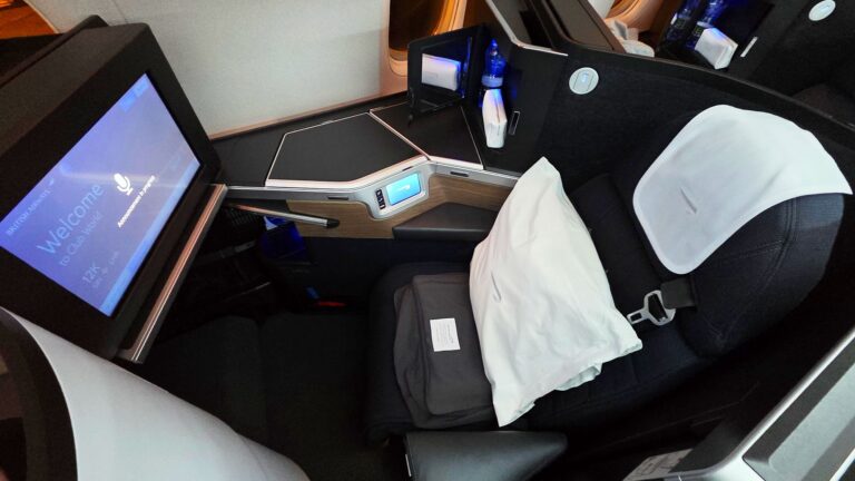british-airways-club-suite-a-modern-business-class-experience