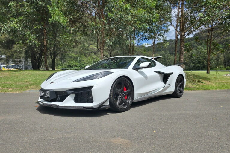 can-the-chevrolet-corvette-z06-compete-with-europe-s-elite-supercars-