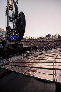 coldplay-s-world-tour-pioneers-portable-solar-energy-solutions