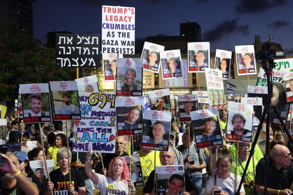 israeli-families-rally-for-hostage-deal-amid-tensions-over-gaza