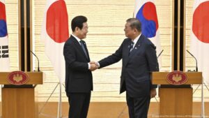japan-and-south-korea-forge-new-path-in-diplomatic-relations