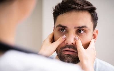 sinus-surgery-outperforms-antibiotics-in-chronic-rhinosinusitis-treatment
