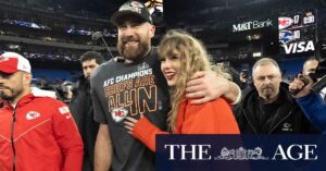 taylor-swift-unveils-new-album-amidst-fan-frenzy-and-podcast-surprise