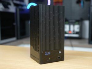 transform-your-raspberry-pi-5-into-a-high-speed-nas-with-pironman-5-kit