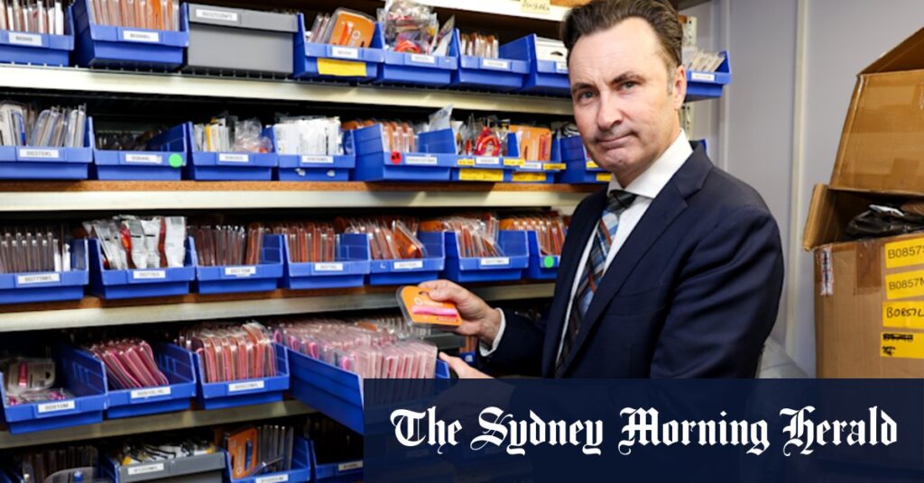 trump-s-tariff-plan-disrupts-3000-australian-businesses-amid-global-mail-chaos