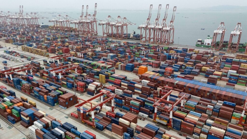 trump-s-tariff-war-a-new-chapter-in-global-economic-tensions