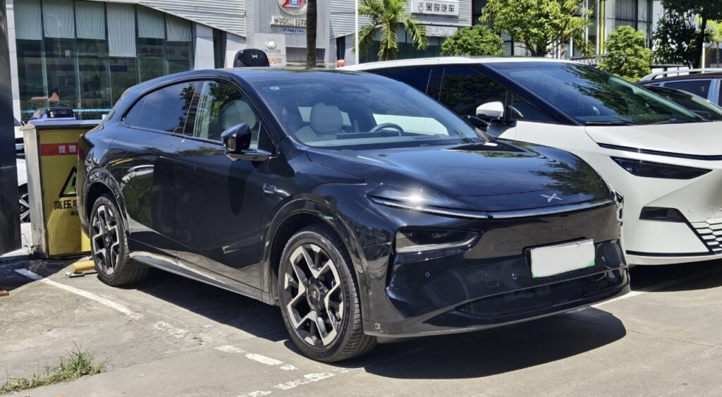 xpeng-g7-launches-a-new-contender-in-the-mid-size-ev-suv-market