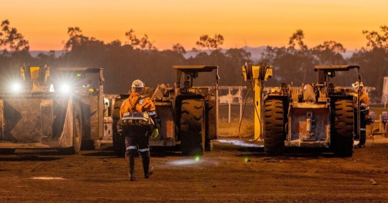 anglo-american-and-bhp-slash-jobs-in-queensland-amid-royalty-dispute