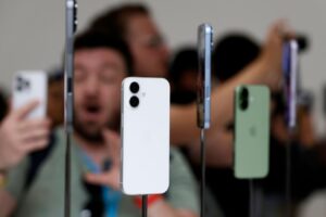 apple-s-iphone-features-face-eu-regulatory-challenges-what-s-next-
