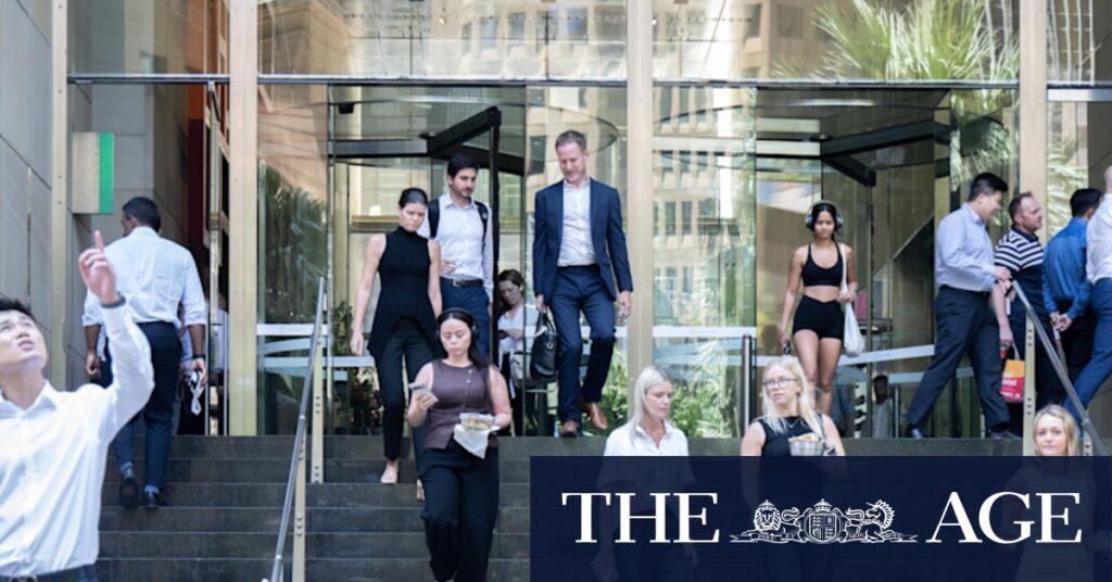 australian-banks-cut-thousands-of-jobs-amid-technological-overhaul