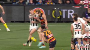 collingwood-s-de-goey-awaits-afl-verdict-after-controversial-bump
