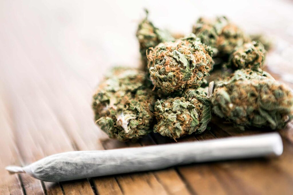 daily-cannabis-inhalation-linked-to-increased-lung-disease-risk-study-finds