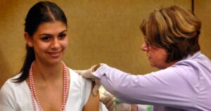 decline-in-hpv-and-meningococcal-vaccinations-alarms-health-officials
