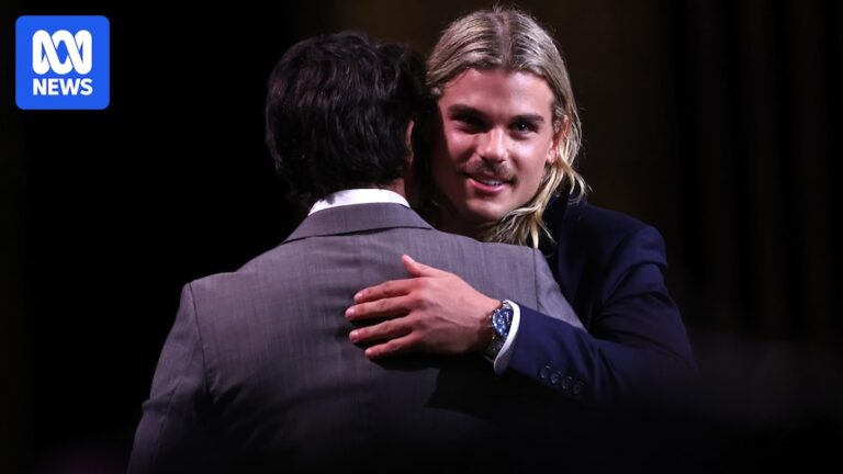 geelong-s-bailey-smith-opens-up-about-mental-health-struggles-during-afl-awards