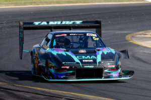 hazelwood-triumphs-at-wtac-with-record-breaking-lap
