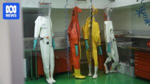 inside-australia-s-high-security-lab-tackling-bird-flu-and-emerging-diseases