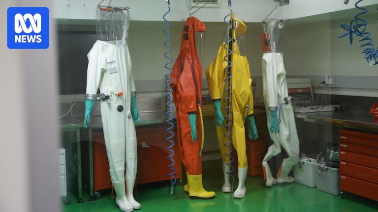 inside-australia-s-high-security-lab-tackling-bird-flu-and-emerging-diseases