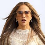 jennifer-lopez-dazzles-in-chic-ensemble-during-beverly-hills-shopping-spree