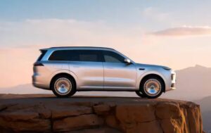 leapmotor-d16-suv-to-feature-dual-snapdragon-chips-priced-at-42-100