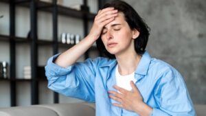 menopause-and-heart-health-cardiologist-highlights-risks-and-warning-signs
