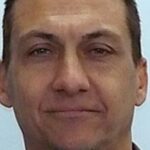 police-intensify-search-for-dezi-freeman-after-porepunkah-shooting