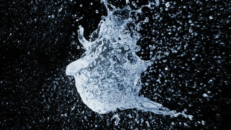 scientists-unveil-water-s-mysterious-premelting-state