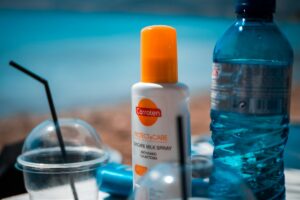 sunscreens-safeguard-skin-but-threaten-marine-life-experts-warn