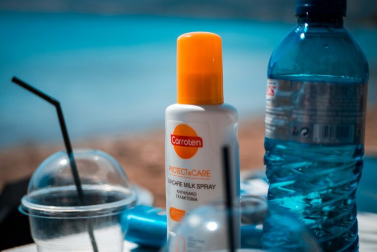 sunscreens-safeguard-skin-but-threaten-marine-life-experts-warn